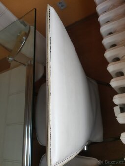 Jídelní skleněný stůl s židlemi - 7