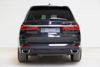 BMW X7, 40D,SOFTCLOSE,PANO,HUD,ČR,DPH - 7