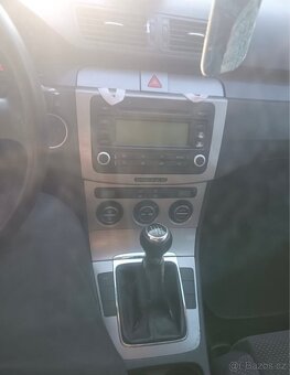Prodám Passat b6 2.0 fsi 110 kW - 7