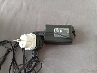 Videokamera JVC - 7