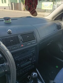 Volkswagen golf 1.9 TDI 74 kw - 7
