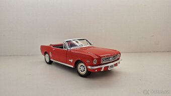 1:18 FORD MUSTANG CABRIO 1965 - 7
