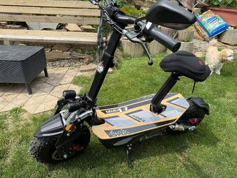 Prodám elektro koloběžku Monster 1000 ultra v záruce - 7