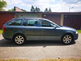 ŠKODA OCTAVIA COMBI 2,0 TDI Elegance - 7