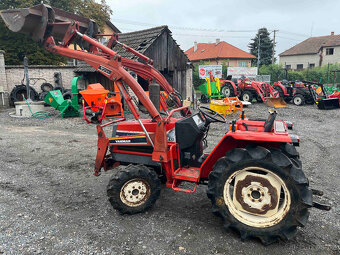 Yanmar FX 22 D , 4x4 s originálním čelním nakladačem - 7