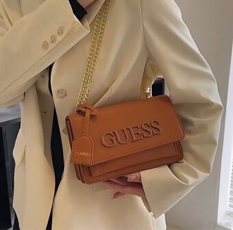 Guess kabelky - 7
