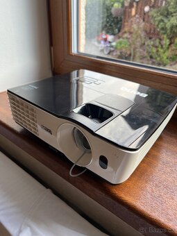 Projektor BenQ TH681 - 7