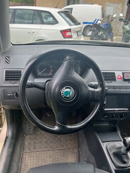 Bouraná Škoda Fabia Čtěte popis - 7