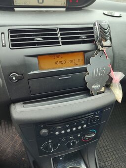 Osobní automobil Citroën C4 1.6HDI 16V - 7