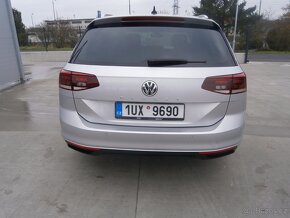 Volkswagen Passat 2,0 TDI  Servis VW - 7