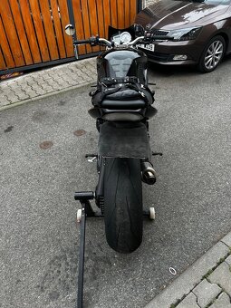 Triumph Speed Triple 1050 - 7