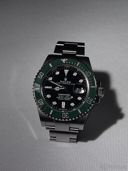 Originální Rolex Submariner Date 2023 Green Lunette LC 100 - 7