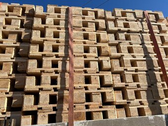 úplně nové dřevěné palety epal a ohrádky - 7