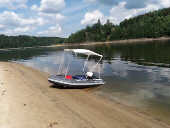 člun zn BUSH - 7