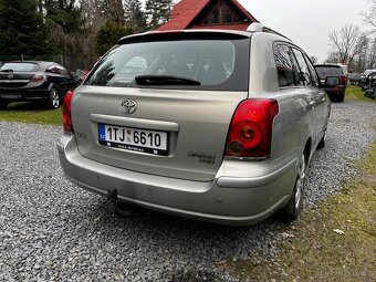 Toyota Avensis - 7