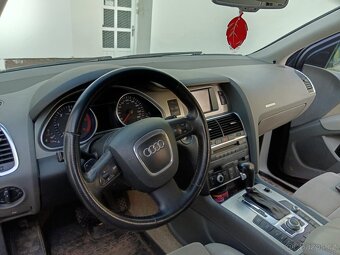 Audi Q7 - 7