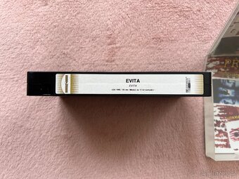 Evita - Madonna Banderas - VHS videokazeta - 7