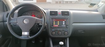 VW Golf 5 1,6-75kw-benzín-bez koroze - 7