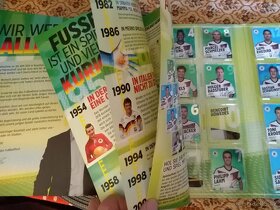 Knihy o sportu a fotbalová alba - 7