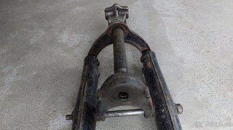 ČZ 150C přední vidlice (tlumiče, kluzáky, šavle, krk, brýle) - 7