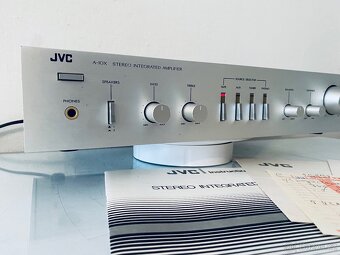 Zesilovač/amplifier JVC A-10X, rok 1982, Tuzex. - 7