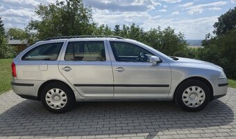 ŠKODA OCTAVIA II COMBI 1.6MPI 75KW • Klimatizace - 7