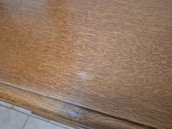 Zachovalý starší psací stůl - 7