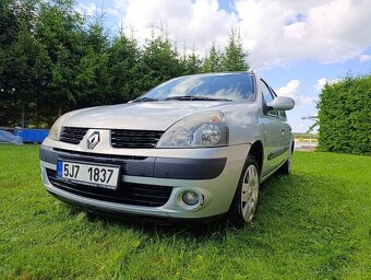 Renault Clio - 7