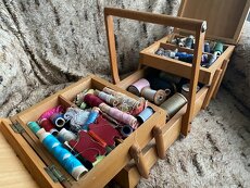 Dřevěná kazeta na šití - 7