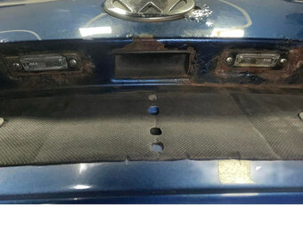 Páté dveře modrá metalíza LC5C VW Touran 1T2 facelift 2008 - 7