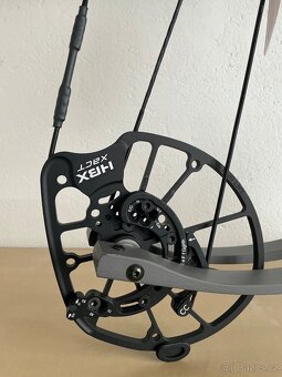 Kladkový luk Hoyt - 7
