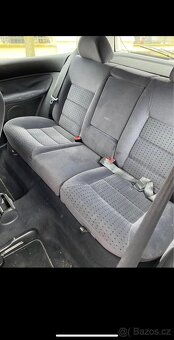 Volkswagen Golf 1.4 - 7