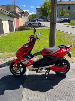 Yamaha Aerox edice Max Biaggi - 7