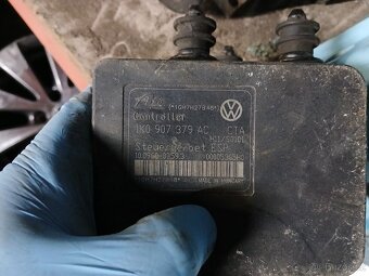 ABS jednotka na Škoda VW - 7