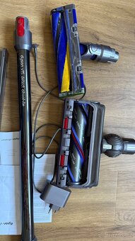 Dyson v15 detect absolute 2023 - 7