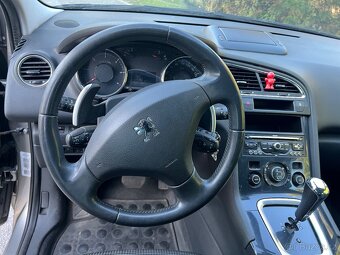 Prodám Peugeot 5008, Automat - 7