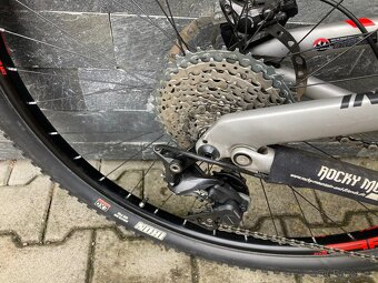 Celoodpružené karbonové kolo na 29” - L rám - 7