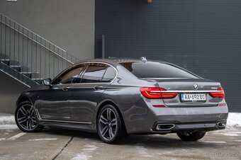 BMW Rad 7 730d xDrive A/T 2018 - 7