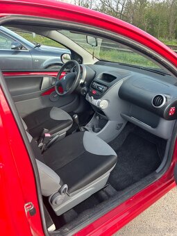 Peugeot 107 1.0i - 7