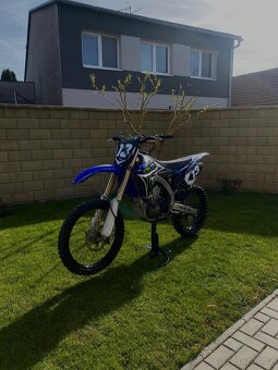 Yamaha Yzf - 7
