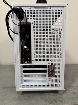 VÝKONNÝ HERNÍ PC R7 7800X3D/32GB RAM/RX 7800-XT/1TB SSD - 7