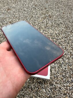 iPhone 13 - baterie 100% red - 7