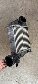 Prodám intercooler se snímačem tlaku, passat b5 - 7