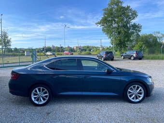 Škoda Superb 2.0 TDi 110KW Style DSG - 7