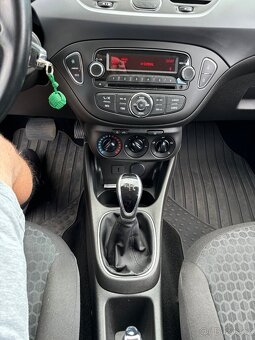 Opel Corsa 1,4i 66kw automat 2016 1.maj CZ původ - 7