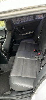 BMW 325 D, řada 3 2,5 L - 145KW - 7