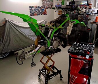 Kawasaki KX 125 - 7