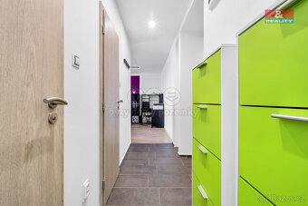Pronájem bytu 2+kk, 52 m², Pardubice, ul. Benešovo náměstí - 7