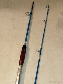 RARITNÍ DVOUDÍLNÉ RYBÁŘSKÉ PRUTY TOKOZ 7100 - 1,85 m - 7