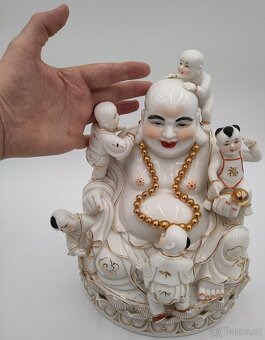 Socha smějícího se Buddhy Maitreya Dehua - 5 dětí Maitreya - 7